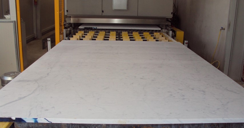 Polished Bianco Carrara marble slabs